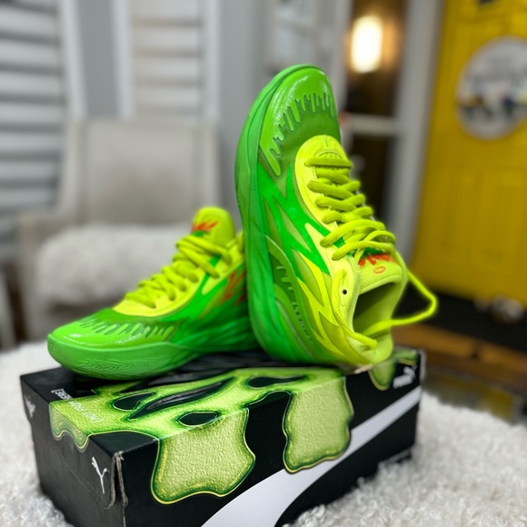 Puma Melo MB.02 slime edition size Y5.5 - Picture 1 of 7